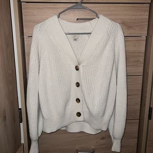 Knitted button up top!